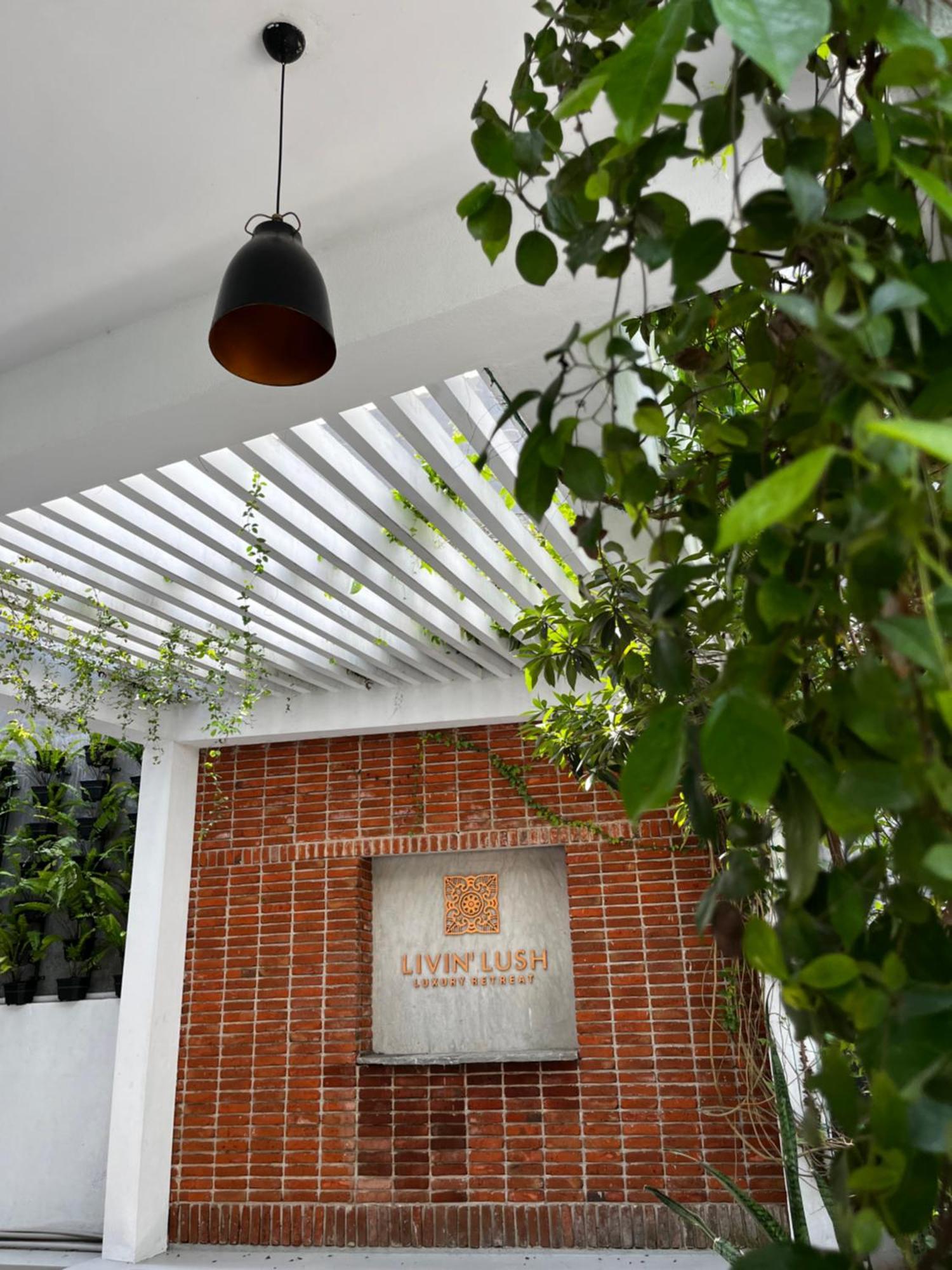 Hotel Livin Lush Luxury Retreat Anuradhapura Esterno foto