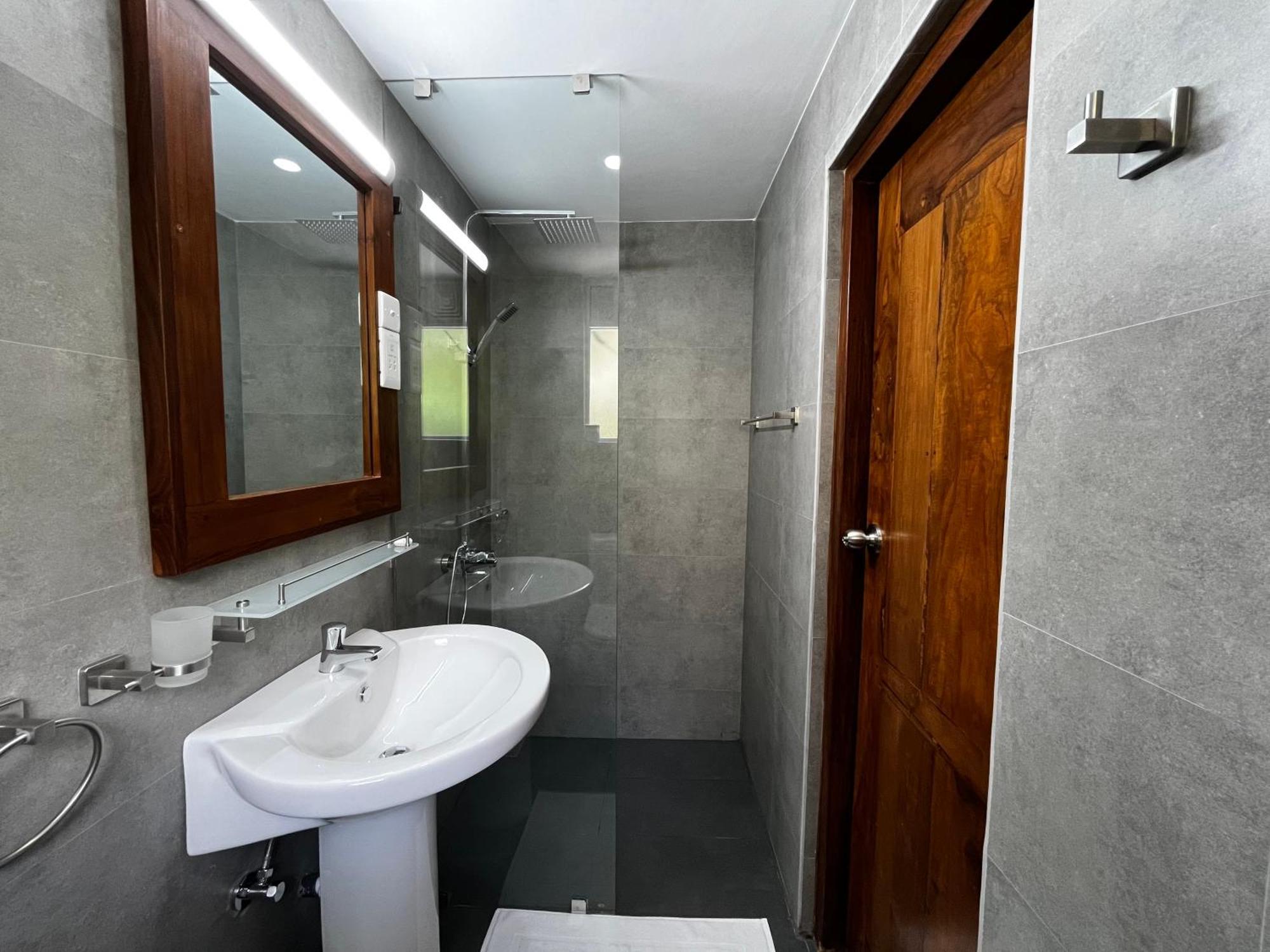 Hotel Livin Lush Luxury Retreat Anuradhapura Esterno foto