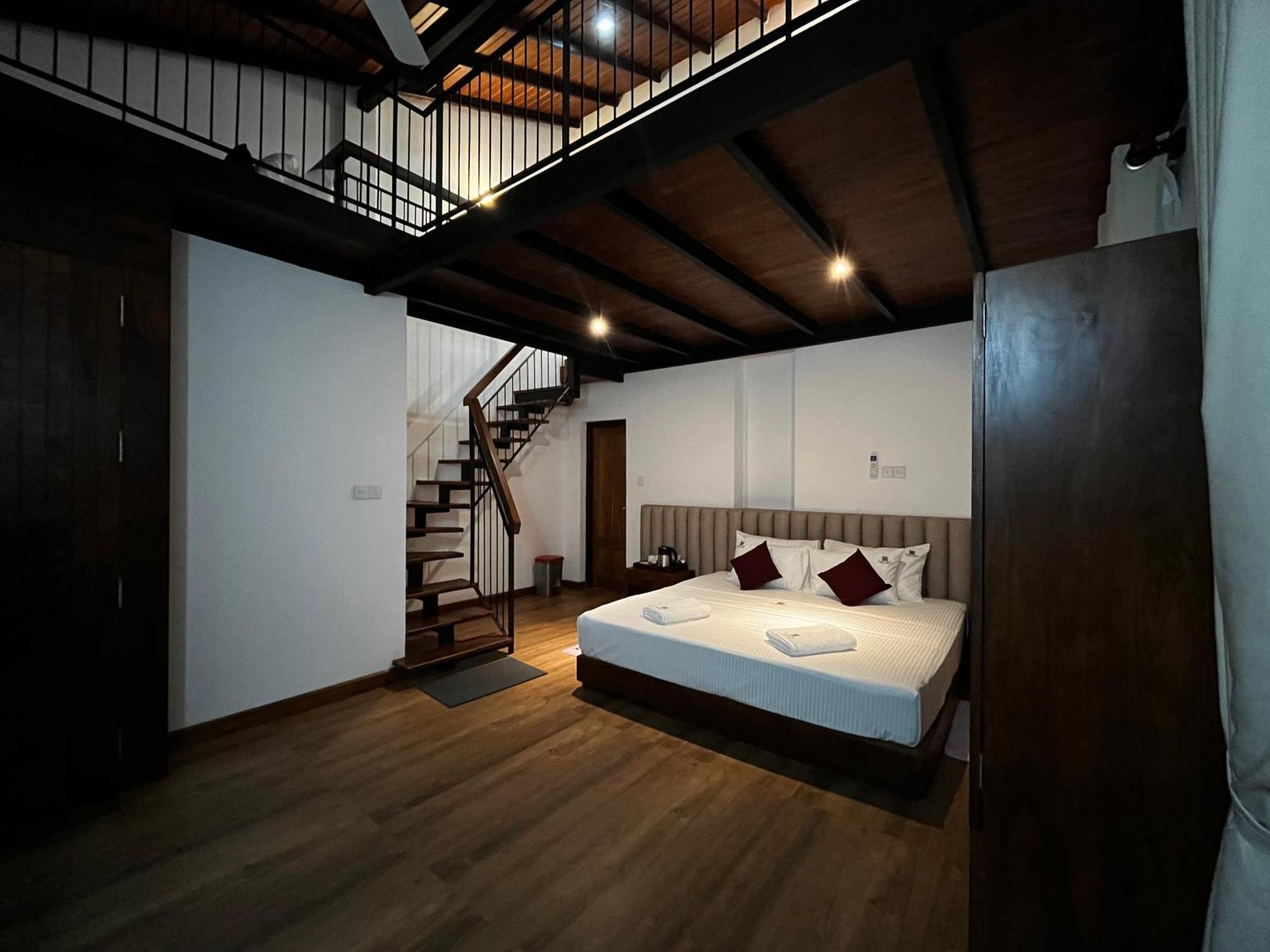 Hotel Livin Lush Luxury Retreat Anuradhapura Esterno foto
