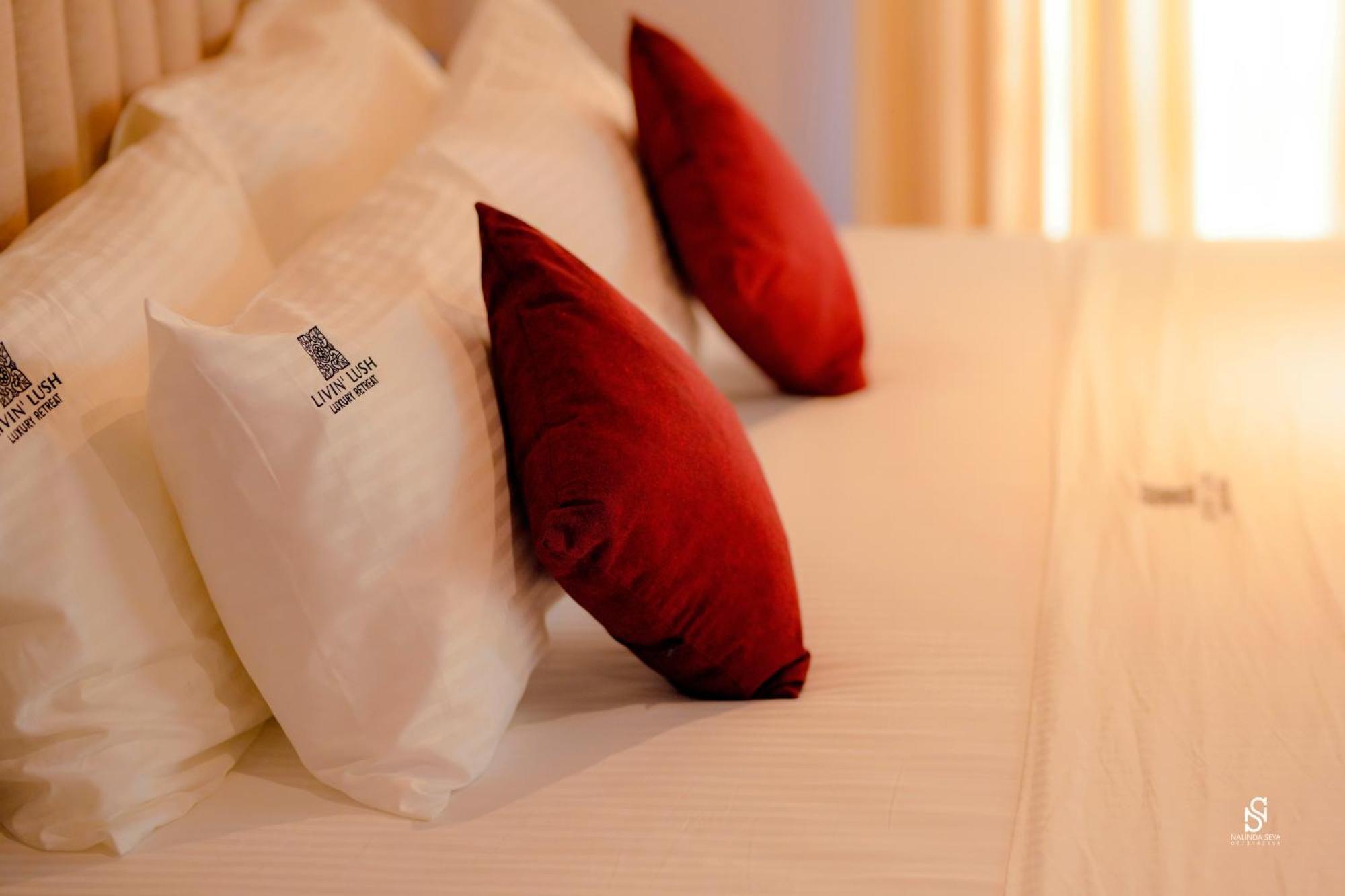 Hotel Livin Lush Luxury Retreat Anuradhapura Esterno foto